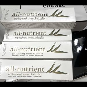 All-nutrient professional cream hair color.